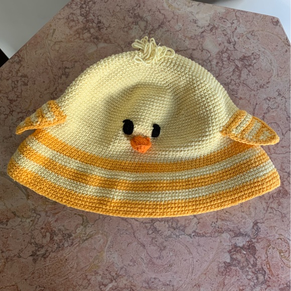 Kids’ Spring Chicken Hat - Picture 6 of 8